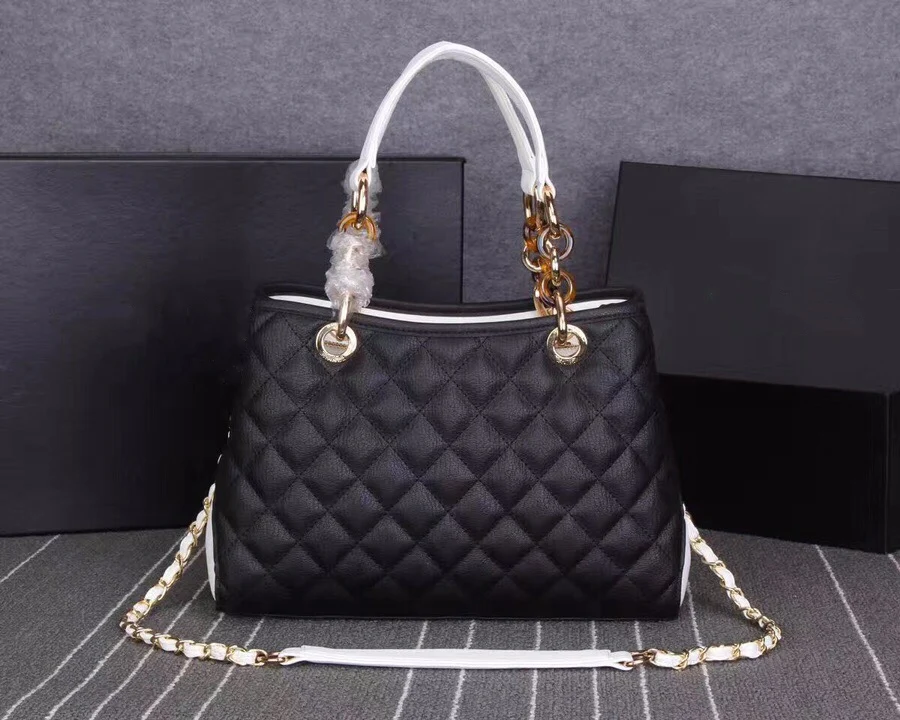 

2021 The latest hot style chain rhombus shoulder bag wild fashion portable messenger low-key luxury large capacity ladies tote
