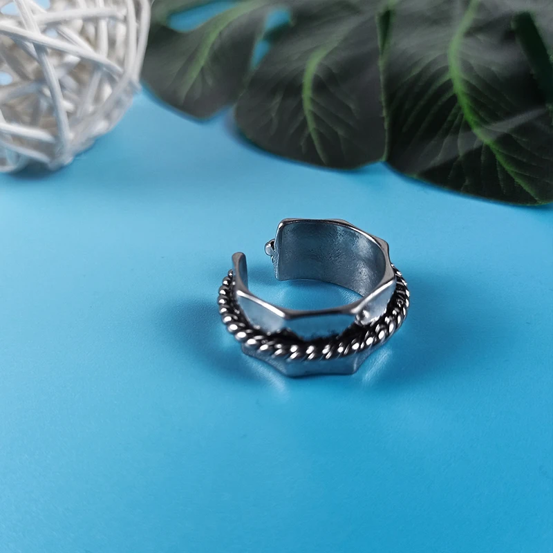 

2021 New Hip Hop Metal Men Women Fashion Rings Titanium Steel Retro Style Thai Silver Oem Jewelry Accessories Anniversary Gifts