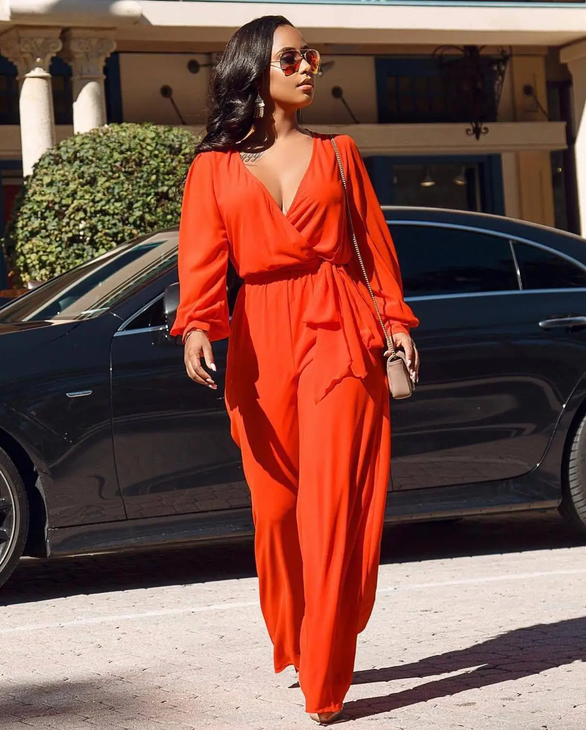 

ChocoMist Jumpsuits Casual V-Neck Loose Solid Jumpsuit (With Belt) DN8209