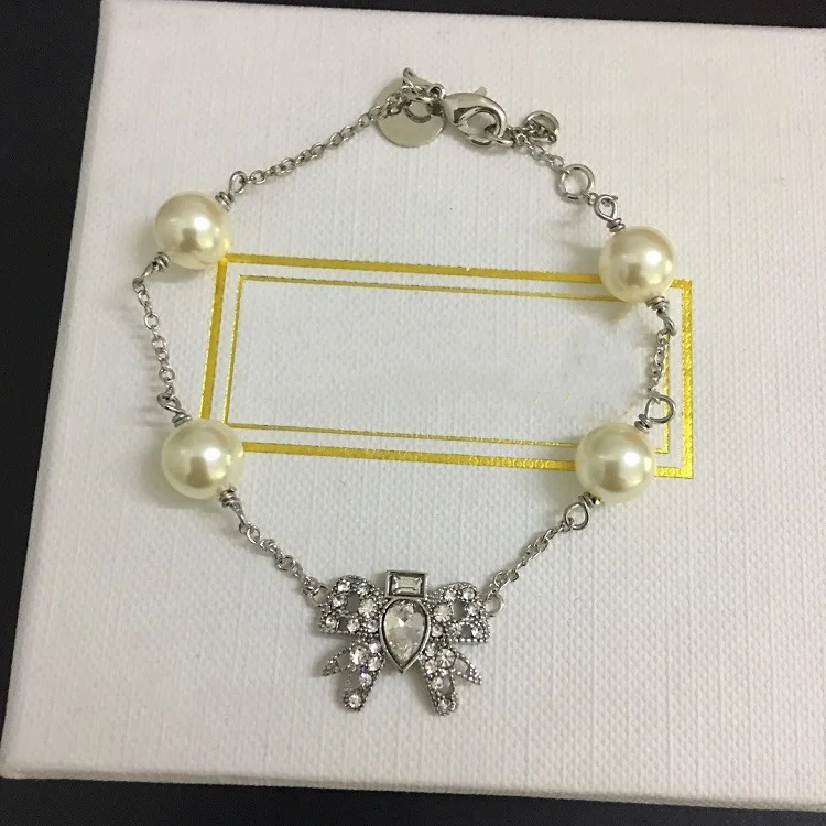 

European and American French new bow Pearl bracelet fashion, temperament, elegant bracelet women