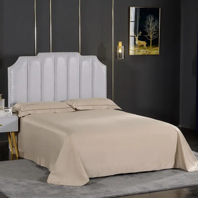 Простыня мягкая однотонная с вышивкой 100% хлопок 1 шт. + наволочки 2