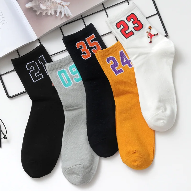 

High Quality Fashion Men's Breathable Basketball Socks Elite Thick Sports Socks Unisex Harajukumen's happy Funny Embroider socks