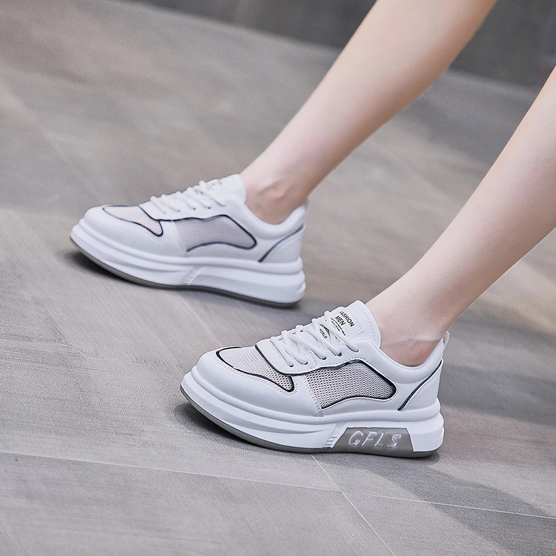 

2021 Student Wild Casual Flat Mesh Velcro Bottom Shoes Summer New Breathable Lightweight Sports Shoes Sneakers Women 's Fashion