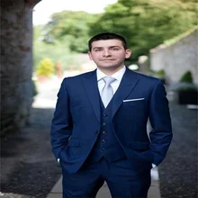 Costume trois pièces pour homme, nouveau Style, Slim, à revers, pour bureau, Business, bleu marine, à la mode, manteau, pantalon, gilet, cravate, mouchoir, 2021  (4)