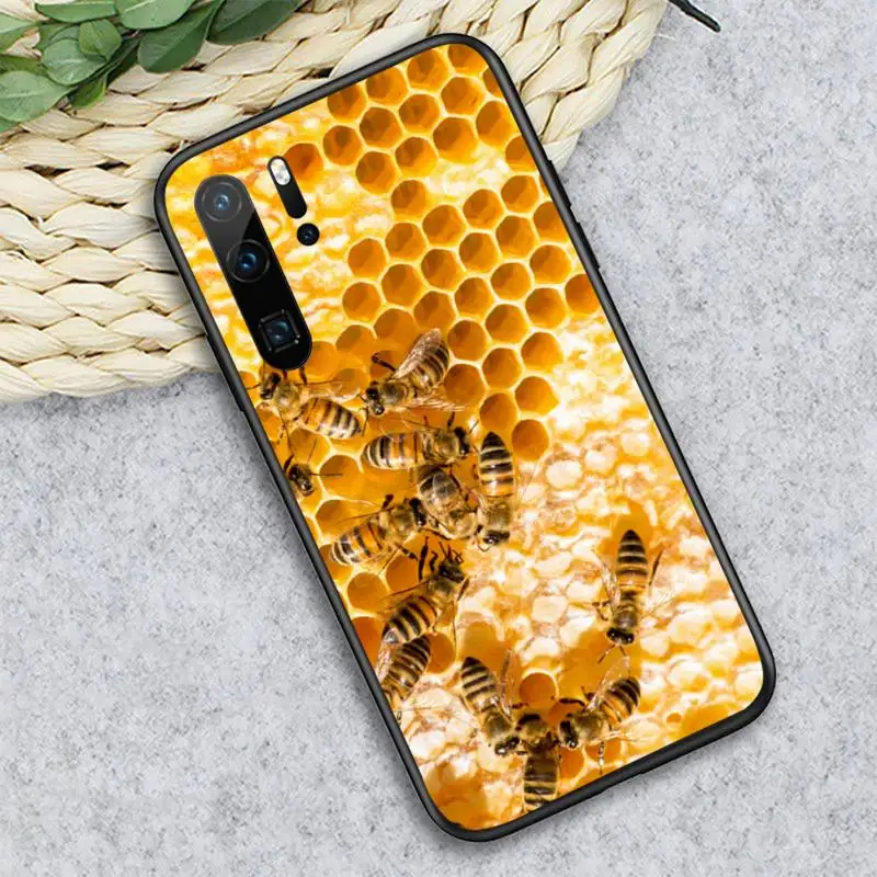 

Animal Bumble Bee Honeycomb pattern Phone Case For Huawei honor Mate P 10 20 30 40 i 9 8 pro x Lite smart 2019 nova 5t