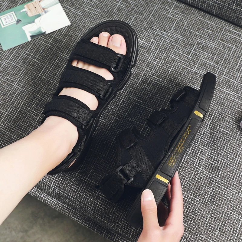 

New Man Sandals Soft Bottom Men Summer Beach Shoes Solid Color Shoes Non-slip Open Toe Men's Sandals Cool Water Beach Slippers