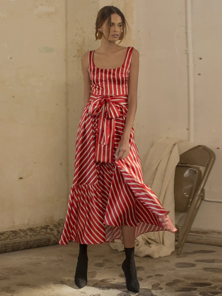 Женское платье с тонкими лямками весеннее/летнее пляжное принтом в полоску