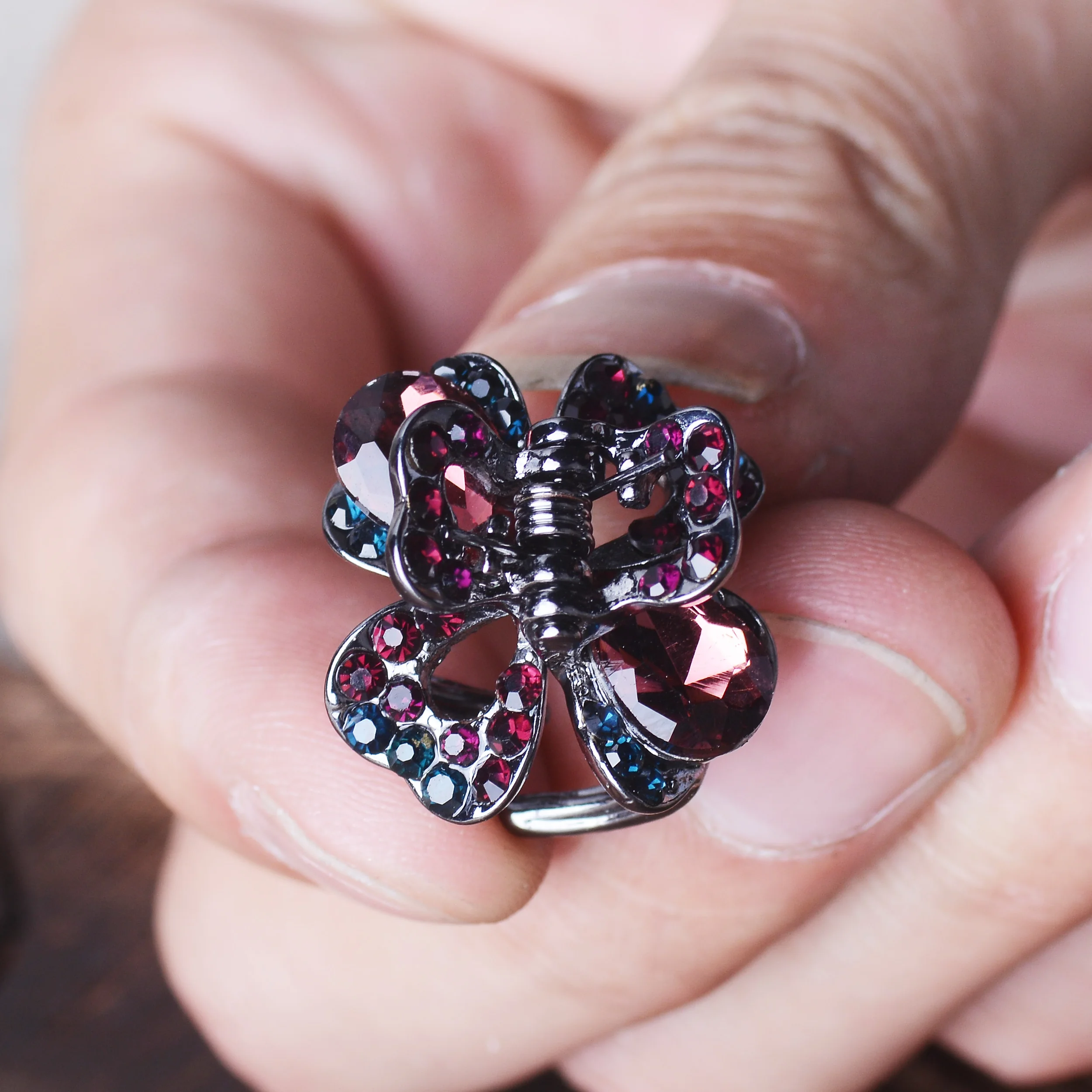 Заколка для волос женская Morkopela украшенная кристаллами цветами клевера крабом