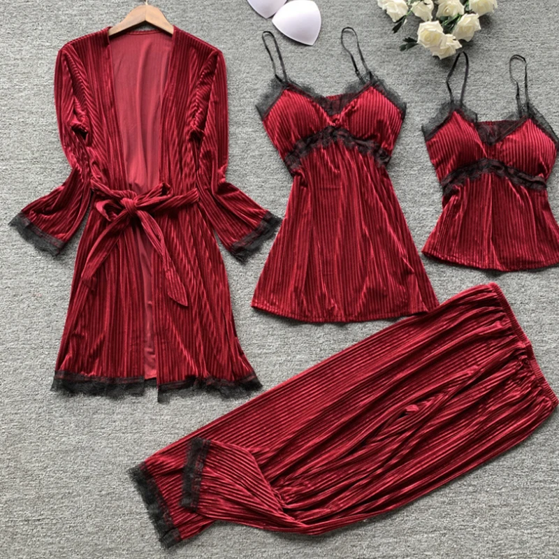 Пижама женская шелковая с аппликацией комплект из 4 предметов пикантная