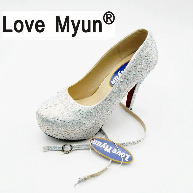 Женские свадебные туфли на высоком каблуке со стразами серебристые блестящие