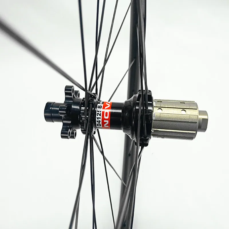 Колесная пара Novatec с 6 гвоздями D411 412SB 29er асимметричная 40x28 мм бескамерная для езды