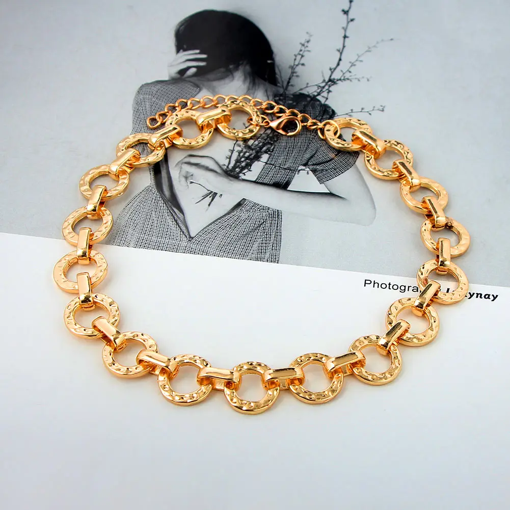 

JUST FEEL Vintage Metal Choker Necklace for Women Gold Color Round Geometric Link Chain Necklace Trendy Statement Jewelry Gift