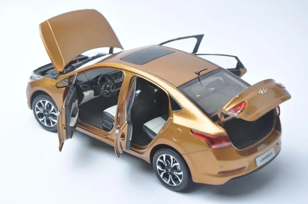 1:18 литая под давлением модель для hyundai Verna Solaris оранжевый сплав игрушечный автомобиль миниатюрная Коллекция подарков