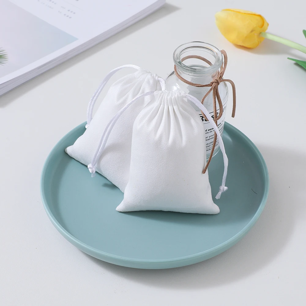 

50 фланель для ювелирных изделий мешочков, Белая бархатная сумка на шнурке, упаковка для ювелирных изделий для свадьбы, вечеринки, Рождества,...