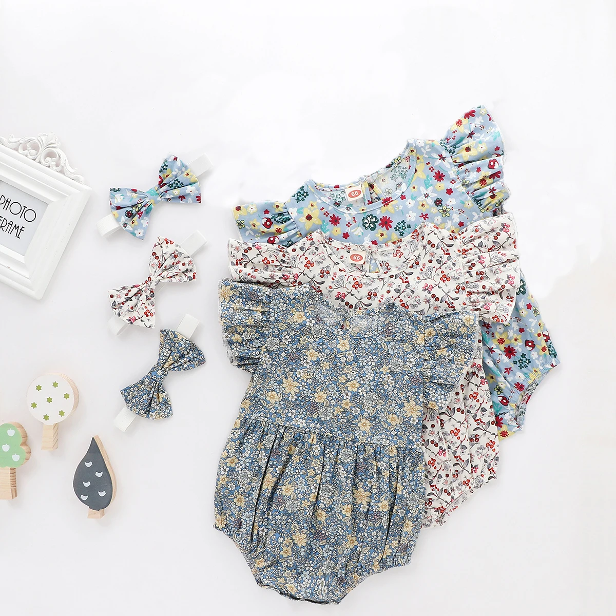 

Комбинезоны для новорожденных девочек, повязка на голову, 2 шт., с цветочным принтом, с оборками, с коротким рукавом, боди принцессы