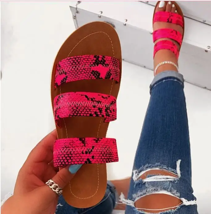

Women Summer New Sandals Slippers Flat Snake Print 2020 Fashion Beach Ladies Shoes Casual Flip Flops Sandalia Feminina