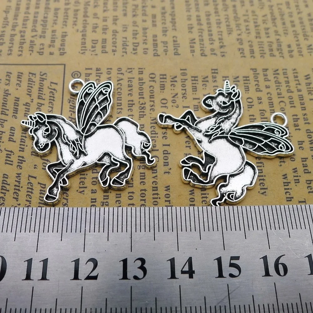 

80pcs Fly Horse Charms 32mm x 24mm DIY Jewelry Making Pendant Antique Silver Color