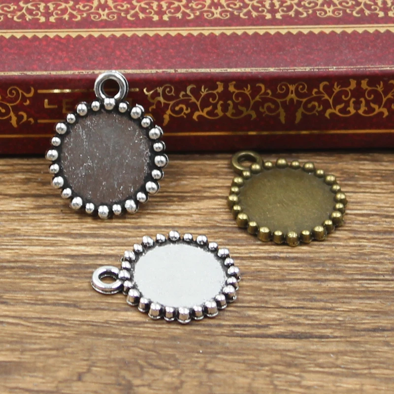 

15pcs New Fashion 12mm Inner Size Antique Bronze Silver Color Classic Simple Round Style Cabochon Base Setting Charms Pendant