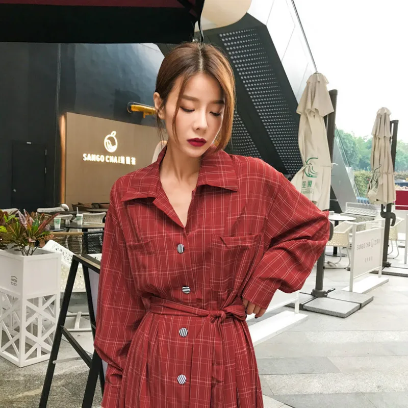 Женское длинное пальто свободного покроя красное элегантное однотонное в