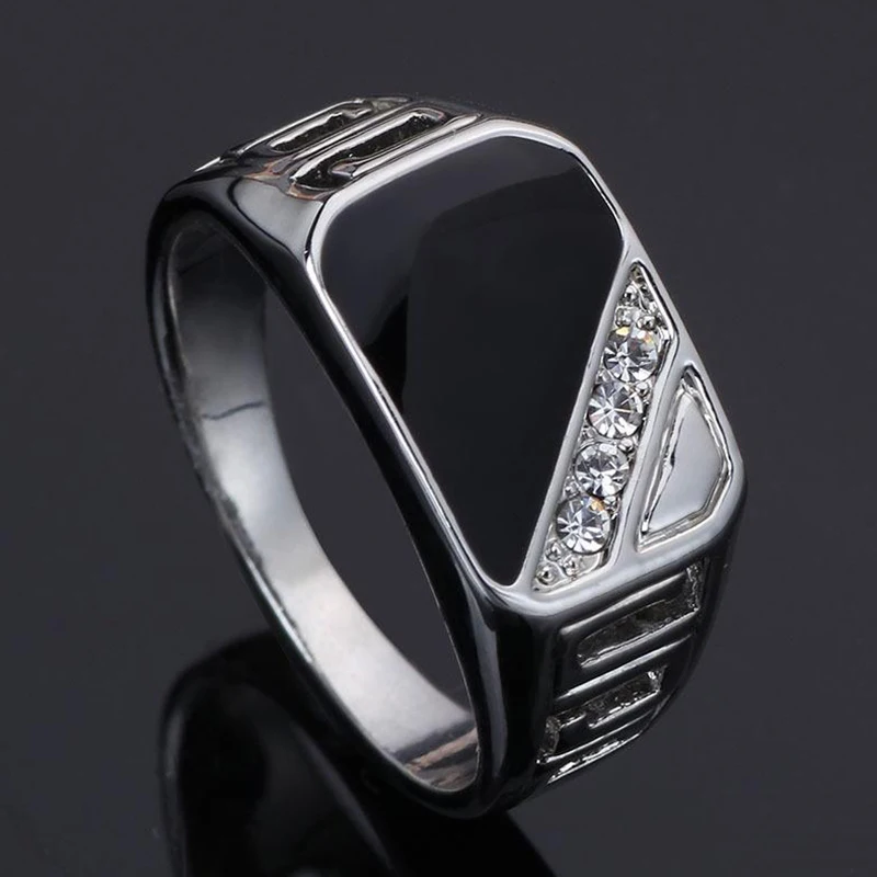 

Vintage Fashion Punk Titanium Hollow Ring Triangle Drip Finger Ring For Men Boys Party Jewelry Accessories