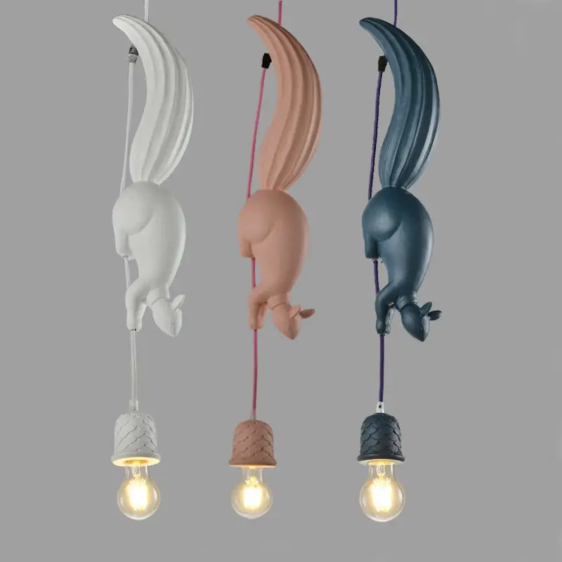 

Креативная детская люстра в скандинавском стиле, полимерные подвесные светильники в виде белки с животными для столовой, спальни, украшени...