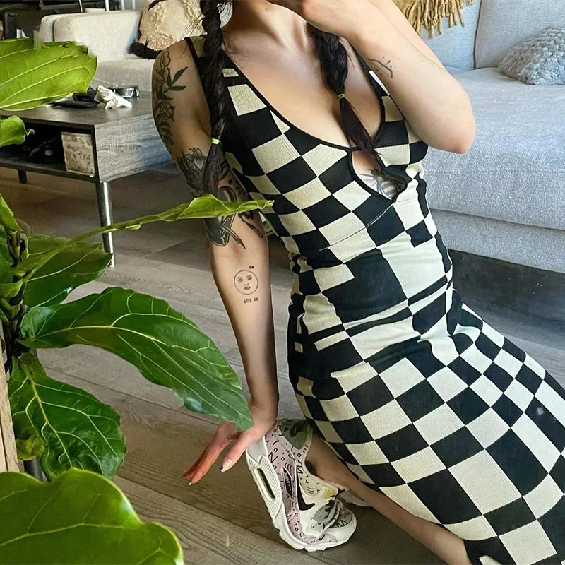 

Plaid Dress Women Bodycon Sleeveless Hollow Out V Neck 2021 Fahion Summer Bandage Beach Party Casual Midi Dress Elegant Vestidos
