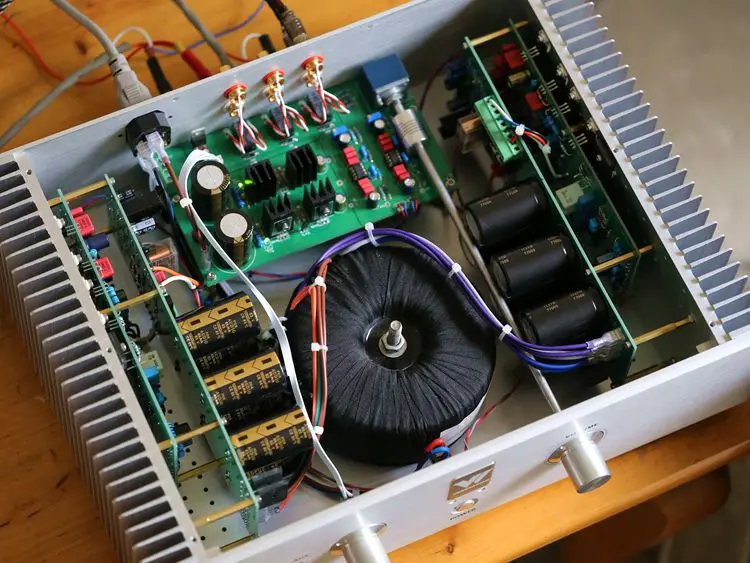 Hi Fi усилитель справочный Dartzeel 120 Вт|Усилители мощности| |