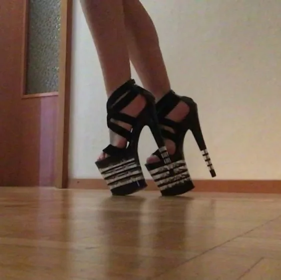 Новинка Сандалии-гладиаторы на высоком каблуке 20 см Танцевальная обувь с