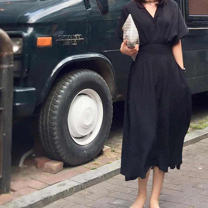 

2022 Korea Waist Hugging V-neck Fashion Sexy Dress England Style Loose Solid Batwing Sleeve Dress Women