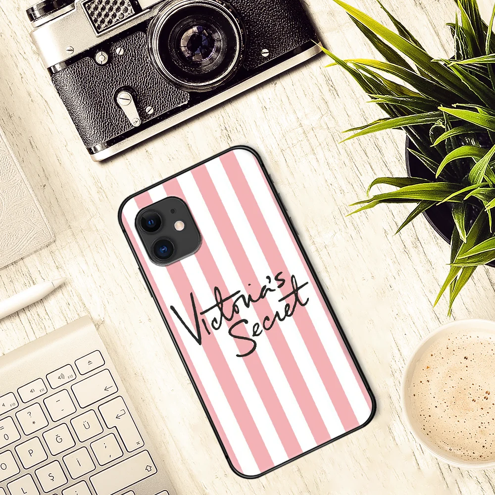 

Fashion luxury brand PINK Phone Case Cover Hull For iphone 5 5s se 2020 6 6s 7 8 12 mini plus X XS XR 11 PRO MAX black Prime