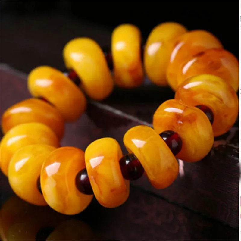 Два поколения польских браслетов из пчелиного воска|generator|generation xgenerator hand |