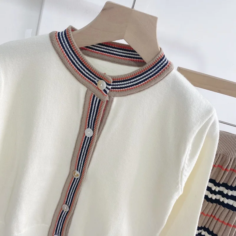 Осенне-зимние комплекты одежды для маленьких девочек 2 шт. кардиганы + юбки в