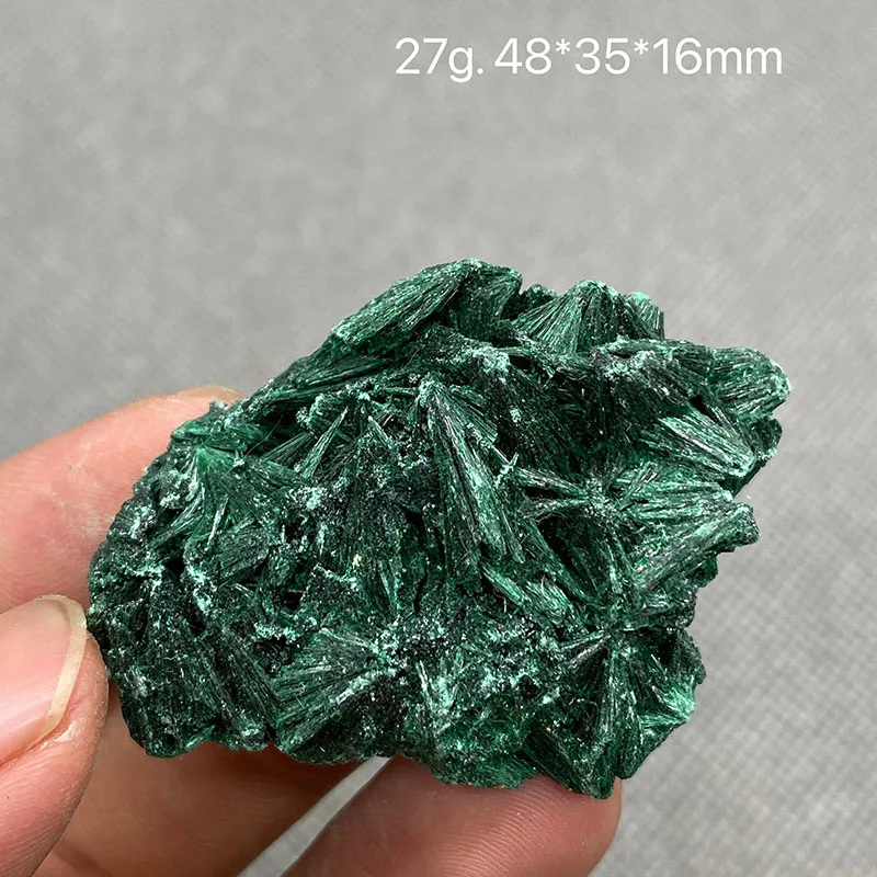 Натуральный Зеленый Малахит необработанный Камень Красивая спица с вельветовым