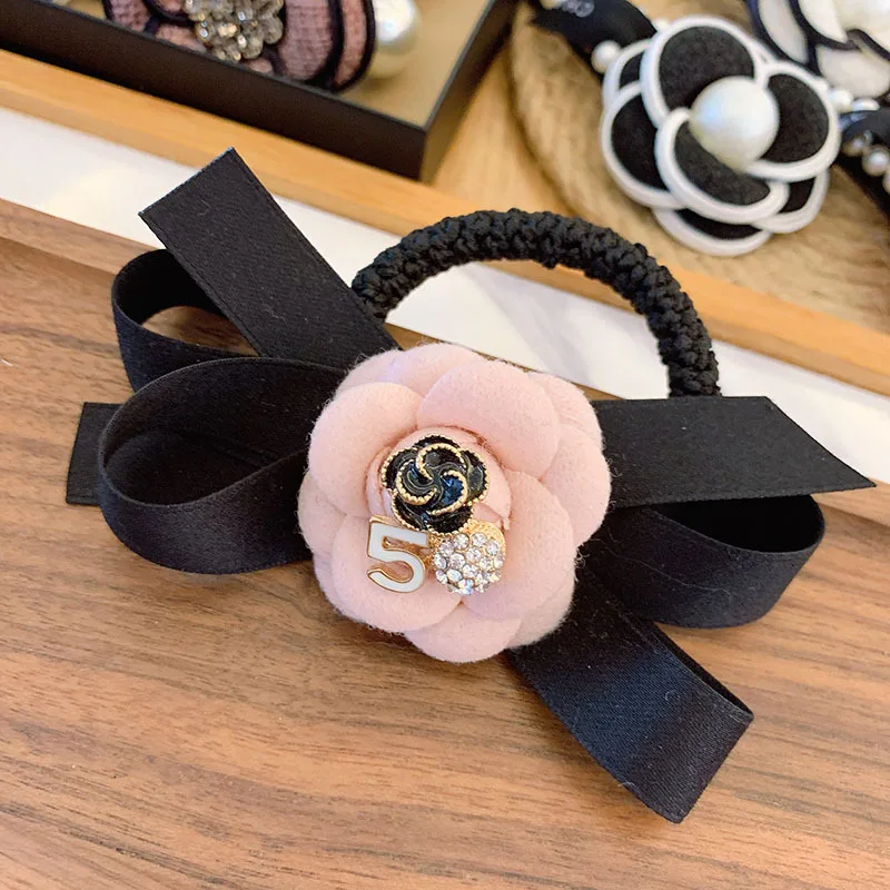 Женская эластичная резинка для волос тканевая лента с бантом и цветами камелии