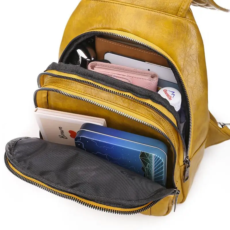 

Women PU Leather Backpack Female Shoulder Bag Sac a Dos Fashion Bear Chain Tassel School Bags For Teenage Girls Travel Backpack