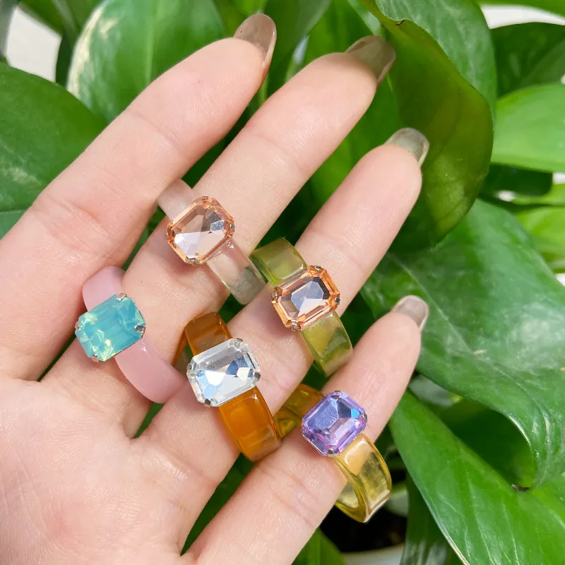 

Creative Colored Resin Index Finger Ring for Women 2021