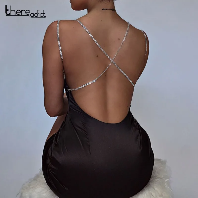 Пикантное платье с бриллиантами женское летнее облегающее мини на бретельках