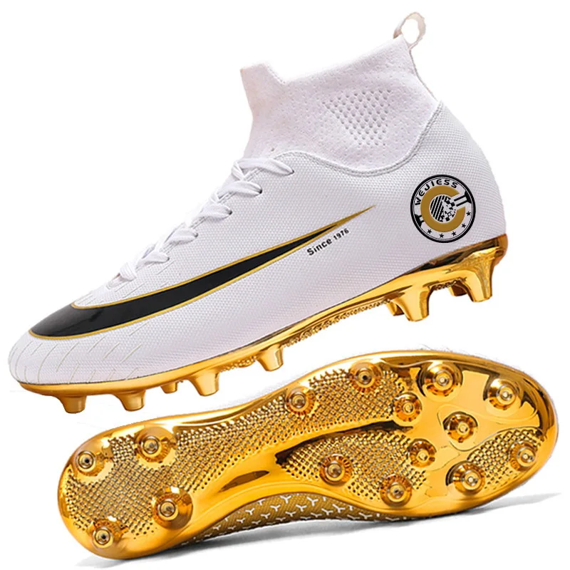 

Fashion men's football shoes with gold soles indoor sports shoes training shoes turf spiked shoes super flying high-top footbal