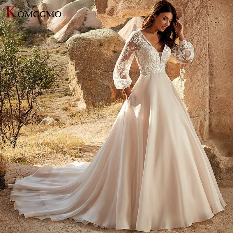 

2021 Hot Sale Full Sleeve Embroidery Appliques Tulle Bridal Ball Gown Luxury Cathedral Train Sweetheart Neck Wedding Dress