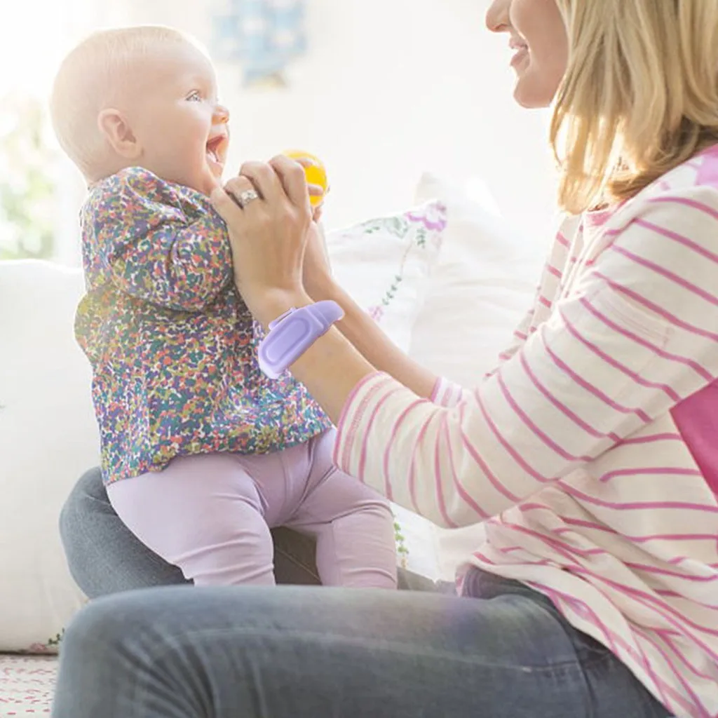 2020 модный диспенсер для ручного санитарного средства на запястье носимое