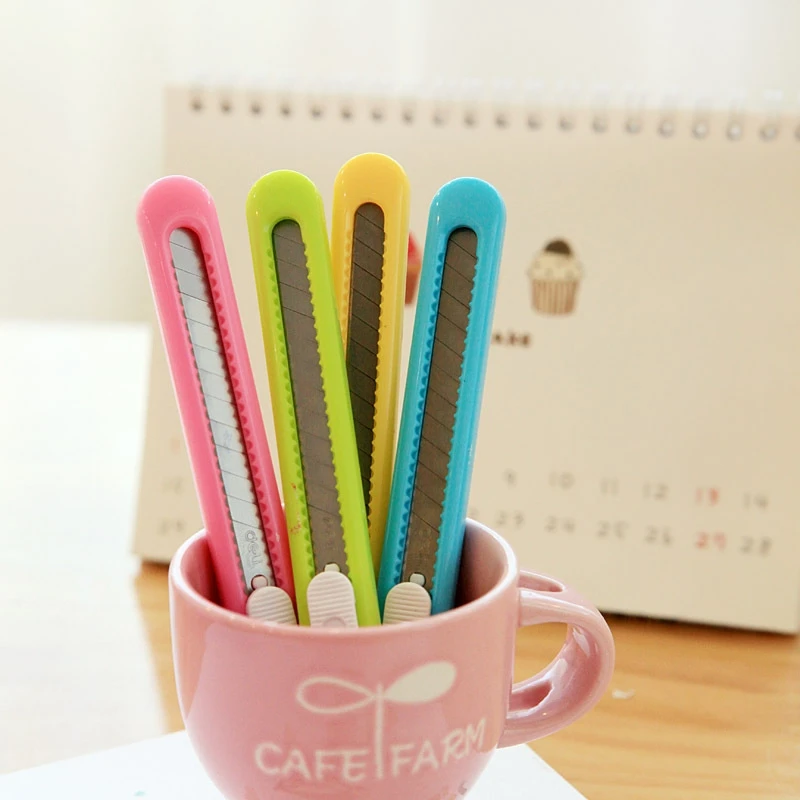 Deli карамельный цвет Универсальный мини нож фото коробка бумажный резак офисные