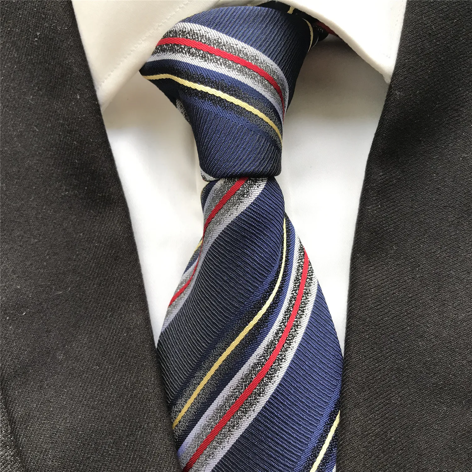 

10 cm Width Men's Ties High Quality Jacquard Woven Neck Tie Navy Blue with Red Yellow Stripes Neckties for Men