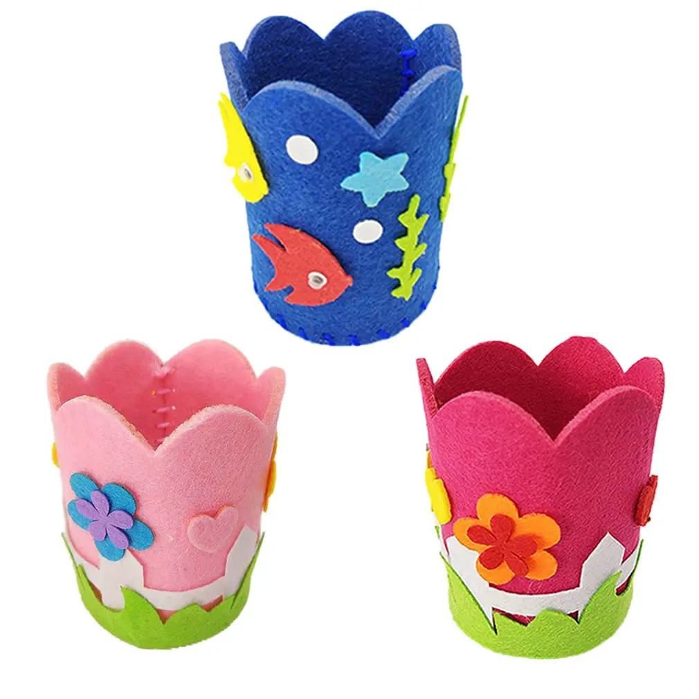 

1PCS Children Creative Nonwoven fabric Pen Holder Christmas Gift Creative Decoration Supplies Kids DIY Handmade Crafts Art Toys
