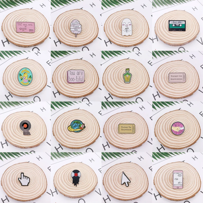 Эмалированная брошь в виде мультяшного геометрического рисунка с изображением