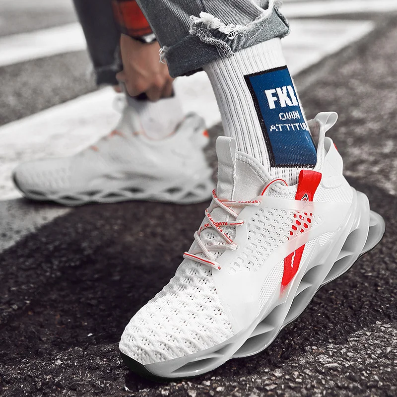 

Popular Trend Blade Men Running Shoes Damping Men's Sneakers High Quality Sports Man Shoes Outdoor Athletic Jogging Trainers 10