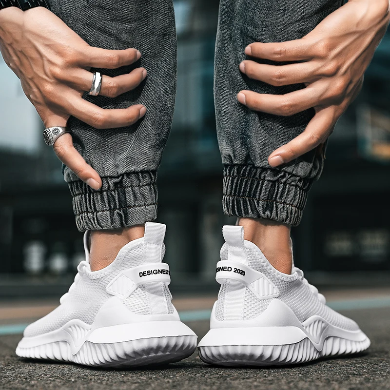 

2021 Men Running Shoes Outdoor Walking Sport Shoes Lightweight Athletic Trainers Lace Up Male Jogging Sneakers Plus Size 39-46