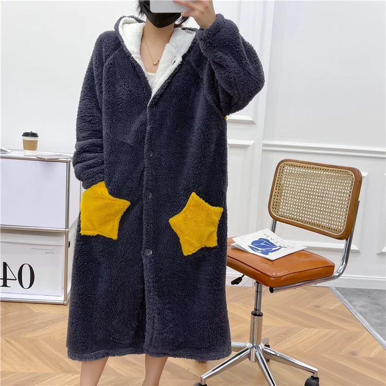 

1115 Long Coral Fleece Hood Five-Pointed Star Pajamas Nightgown (80kg-160kg)