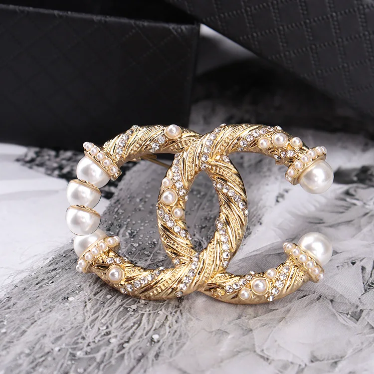 

2021 New Fashion Imitation Pearl Rhinestone Crystal Flower Brooches for Women Wedding Bridal Party Round Bouquet Brooch Pin