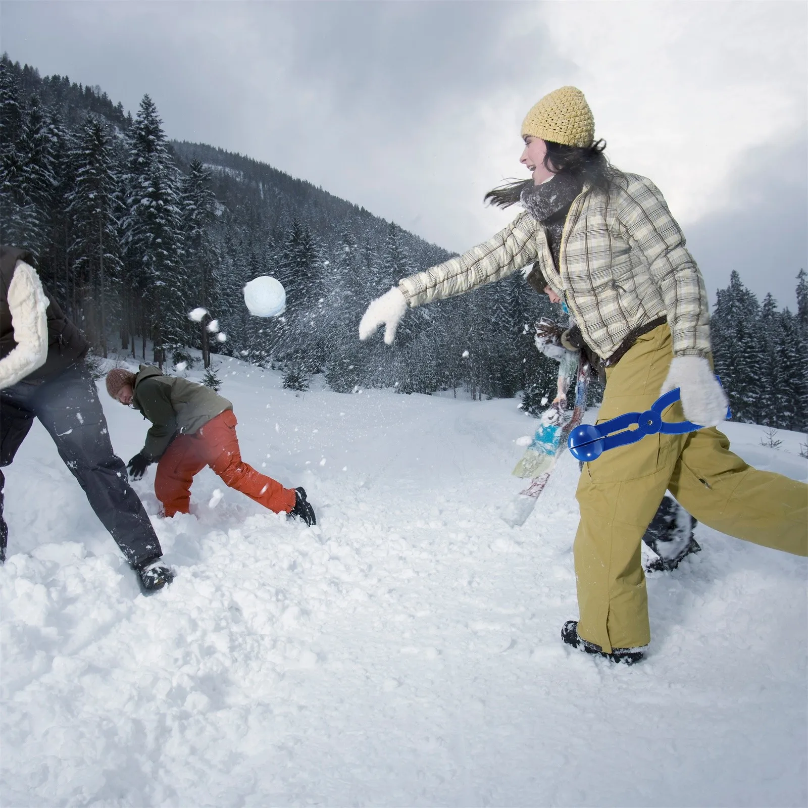 

Outdoor Snowball Maker Fun For Everyone In The Family To Make Perfect Snow Balls Snowball Fight Outdoor Fun Sports Toys#30