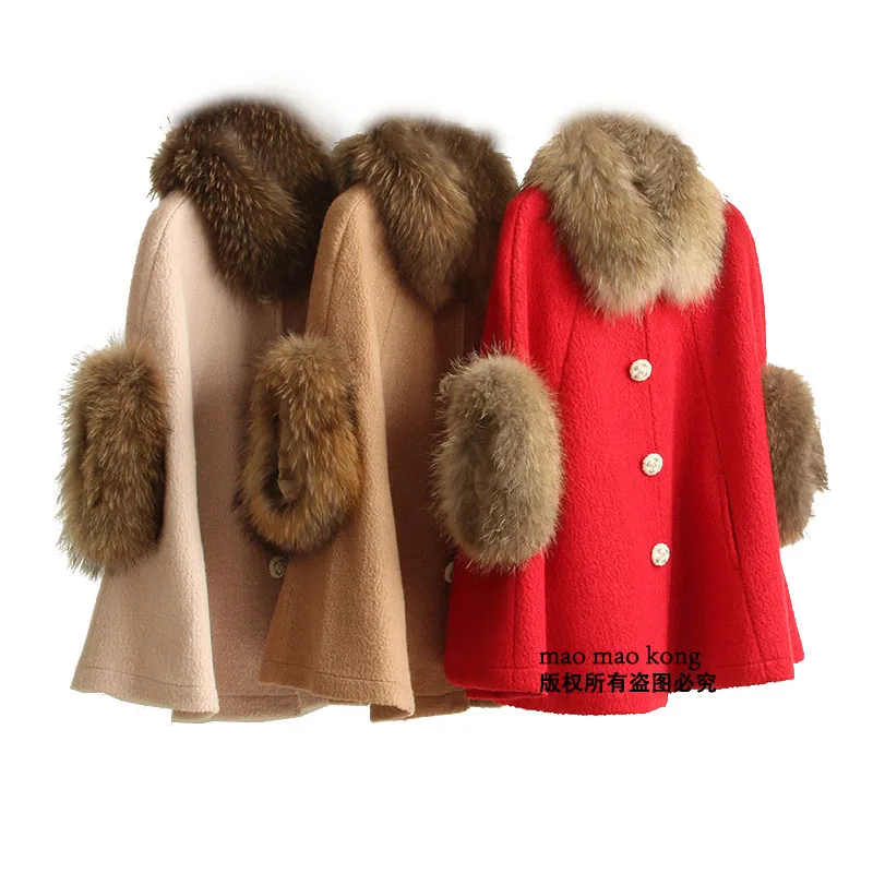 

Cute girl braids fur collar sweet cloak coat woolen coat autumn and winter red